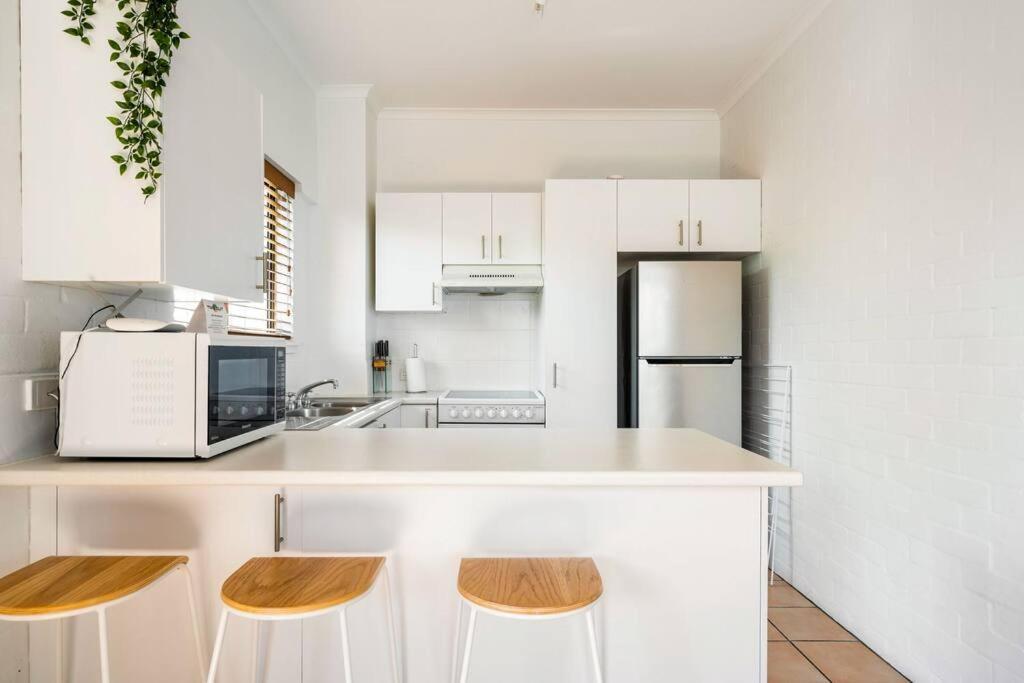 Haven On Noosa Hill - Sunset Views, Pools, Spa Extérieur photo